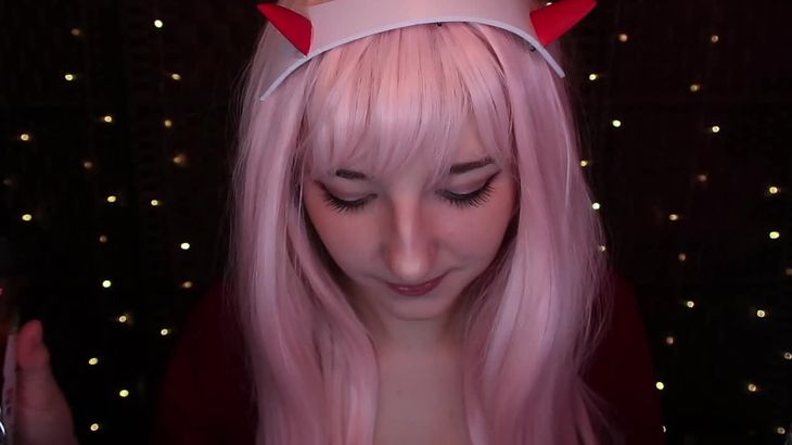 AftynRose ASMR finger and lollipop sucking and licking