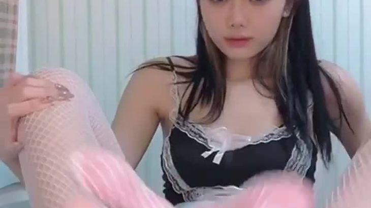 【小智贤】白网袜摩擦摩擦，是美jio的步伐