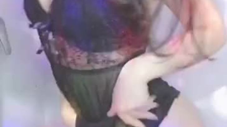 女主播收费定制福利