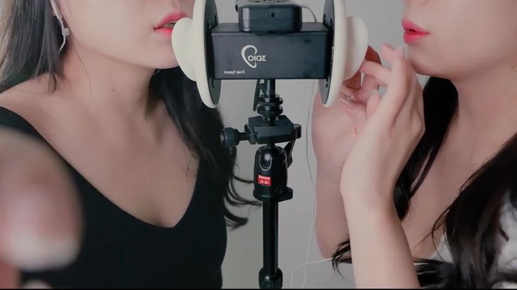 ASMR-twin-upclose-inaudible-whispers-mouth-sounds!