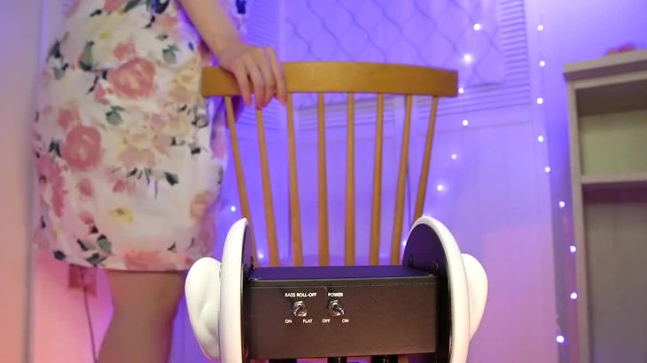 ASMR-NO-HAND-SKIN-SCRATCHES-(JAPANESE-Brain-trigger)-ママの足で耳かき