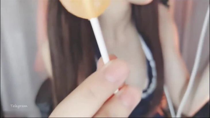 【斗鱼黑米粥】ASMR 制服水手服妹请你吃糖