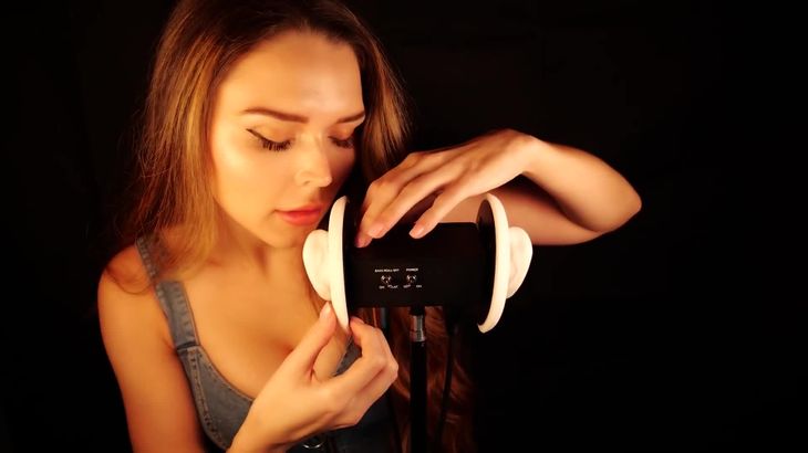 ASMR-–-Scratching-and-Tapping-Tingles