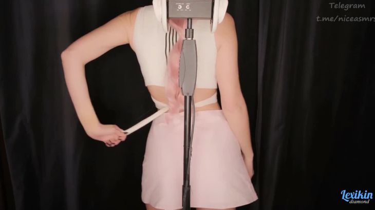 【AlexShai】金发妹子ASMR舔耳刺激你