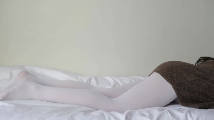 萝莉妹子的白丝体验