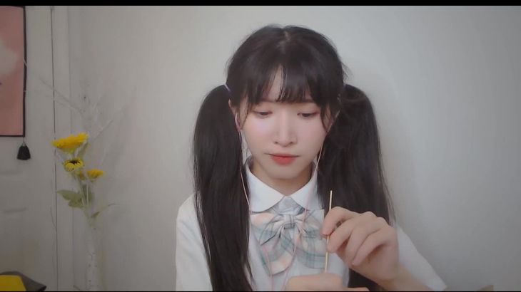 ASMR-Deep-Inner-Ear-Cleaning–Blowing’边吹气边掏耳,金手指,老司机的福音