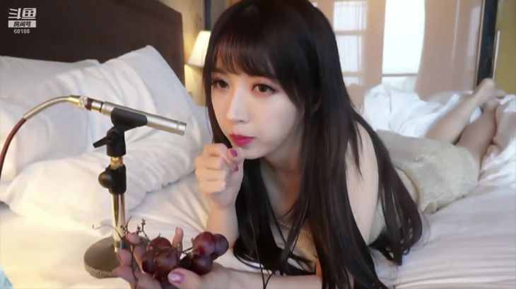 【小女巫露娜】ASMR睡眠、进食、食物、说话、声音、口腔音