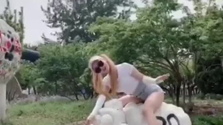 【易直播然然】足控付费福利视频合集 11