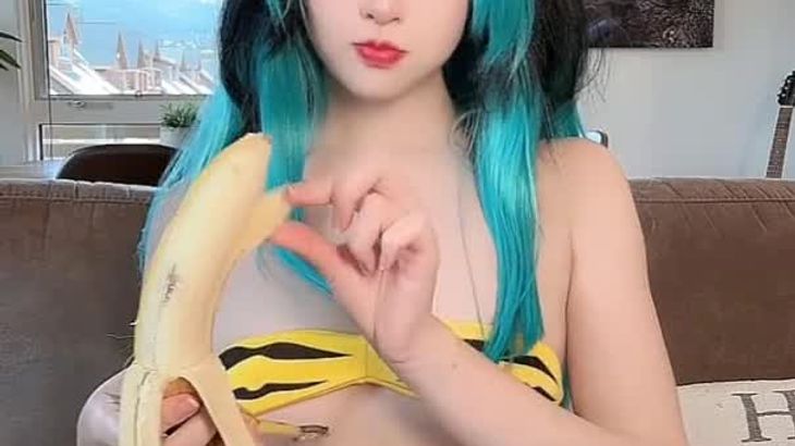 ASMR@MissWarmJ 吃香蕉