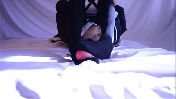 【七七ASMR语调 】丝足配备烧话剧情杀之姐姐的奴隶 三