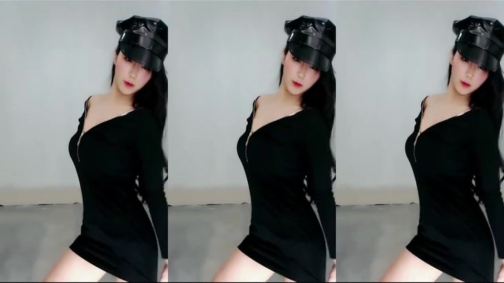 【斗鱼小深深儿】超短裙大长腿