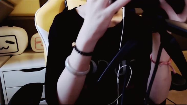 【AKI秋水】ASMR黑T恤