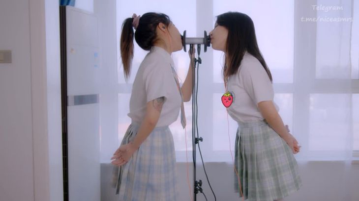 【小萌】最新会员ASMR舒服草莓双立