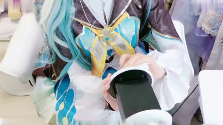 【亭子wwASMR】可爱亭宝在线助眠啦 大量COS轻语掏耳踩耳哦 33