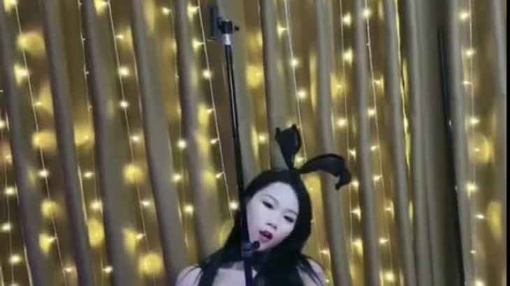 【快手辣条】大尺劲爆定制福利合集！极品舞姬 烧舞诱惑 抖胸电臀无敌了 第一弹