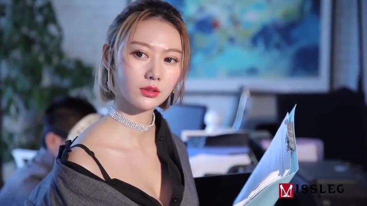 办公室职业装美女