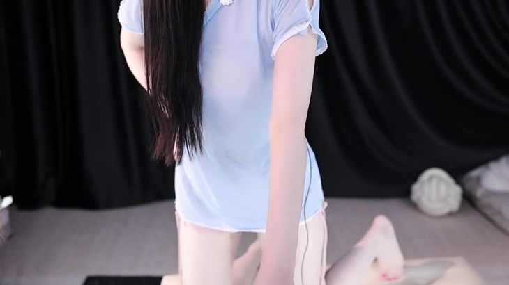 【小一熟了呀】最新火箭福利ASMR视频 2