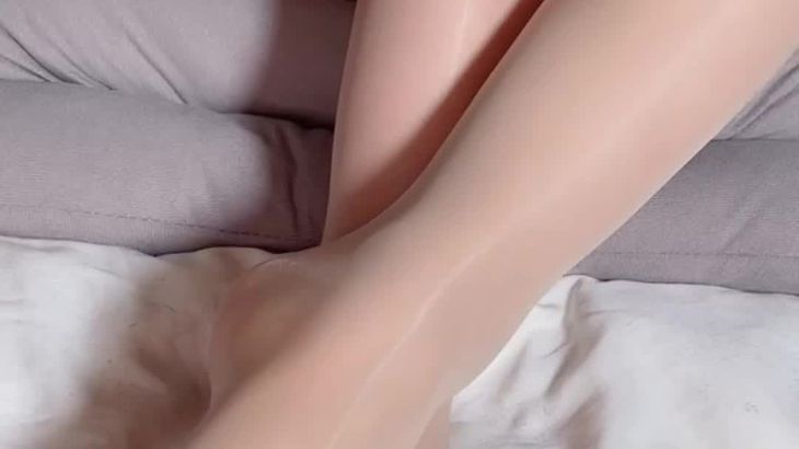 【易直播颜颜】粉丝自录丝足投稿 2