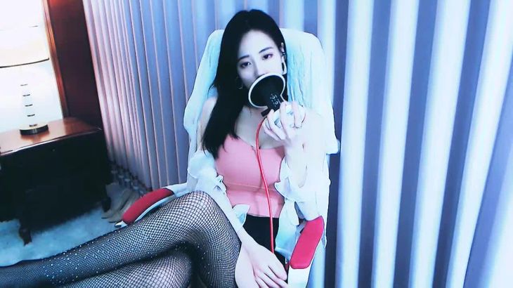 【斗鱼宛妹wm】火箭定制福利 开档网袜