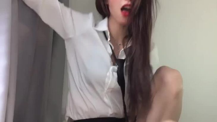 【易直播小祖宗】极品长腿御姐足系福利视频集 68