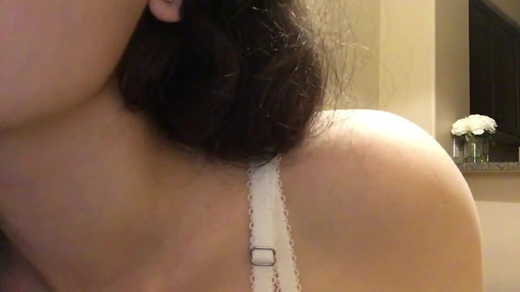 【红唇阿姨】（接吻）你需要一个吻吗