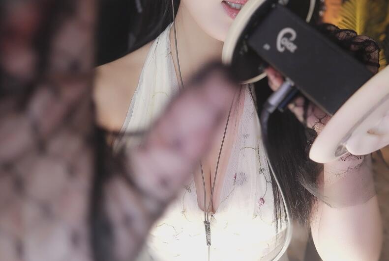 桃子baby 专属耳疗师 哧溜哧溜.