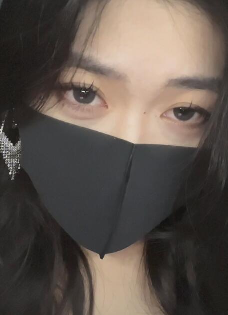 居居要睡了 前女友是后妈①.