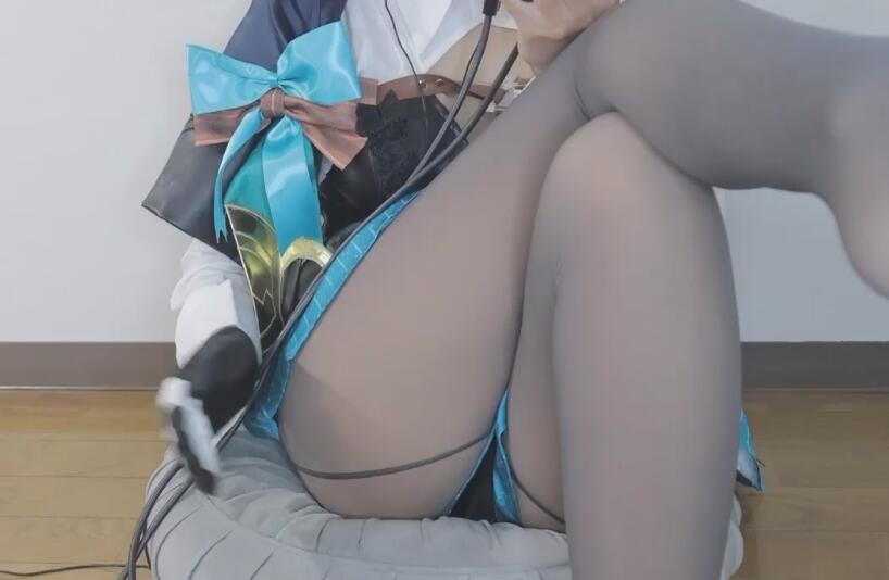 綺雨せな 原神cosplay舔耳秀.