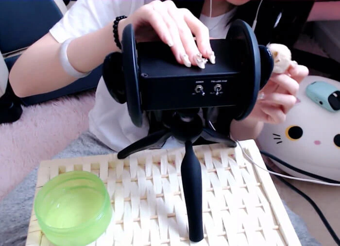 【Aki秋水ASMR】居家少女の芦荟胶SPA~足控福利.