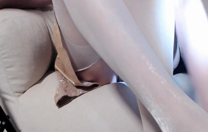 婉儿别闹付费《前女友的妇科就诊》.