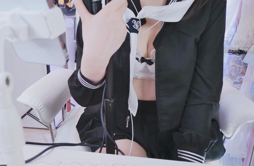 亭子ww 女孩耳语  坏女孩.