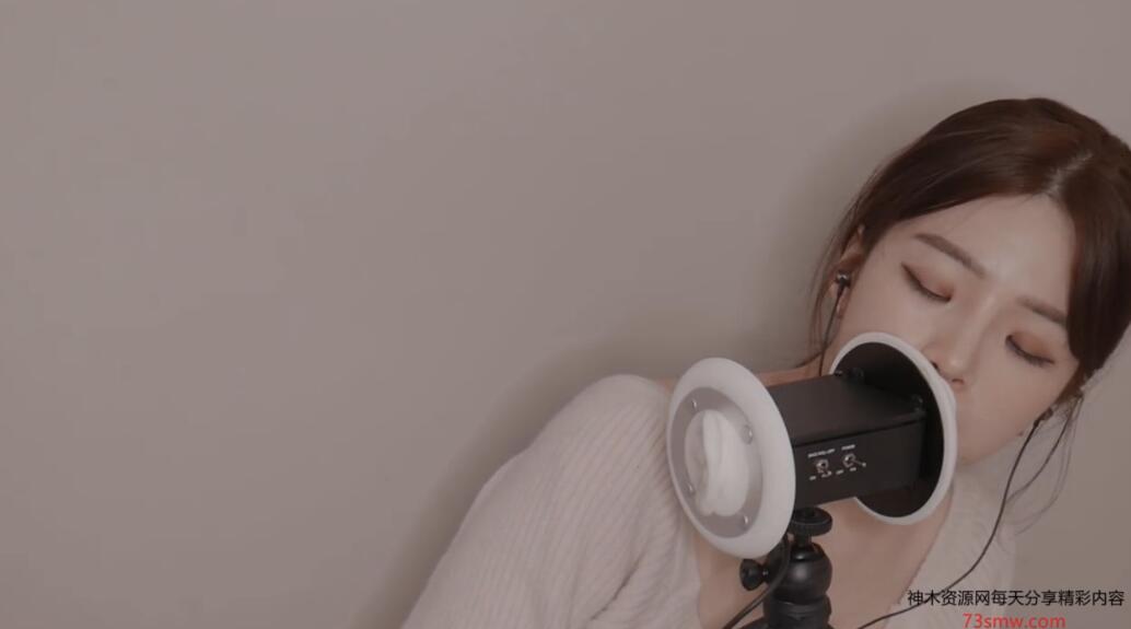 yeonchu ASMR助眠 가까운 3DIO 입소리.