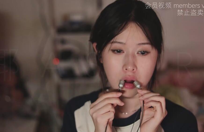 椰子ASMR F领夹麦棉花糖+弹舌.