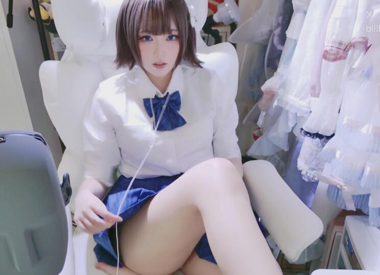 亭子ww  jK少女-女友在家竟然.