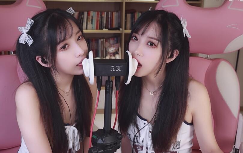 【小女巫露娜ASMR】姐妹双子孔雀鱼.