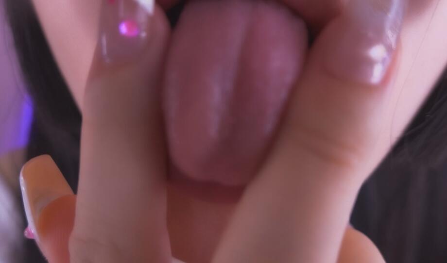 小羊喵ASMR清凉小吊带，纯欲又可爱.