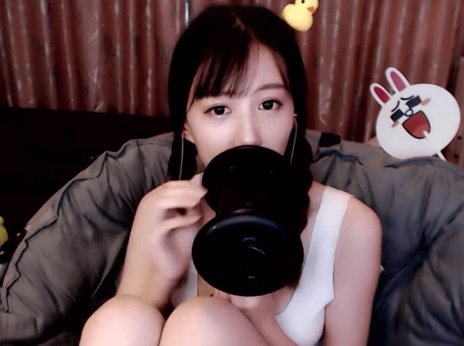 晚安萌学姐浓厚的舔耳ASMR.