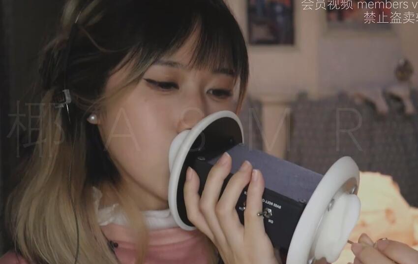 椰子 ASMR 转耳刮耳金手指+S 穿透刮蛇天鹅.