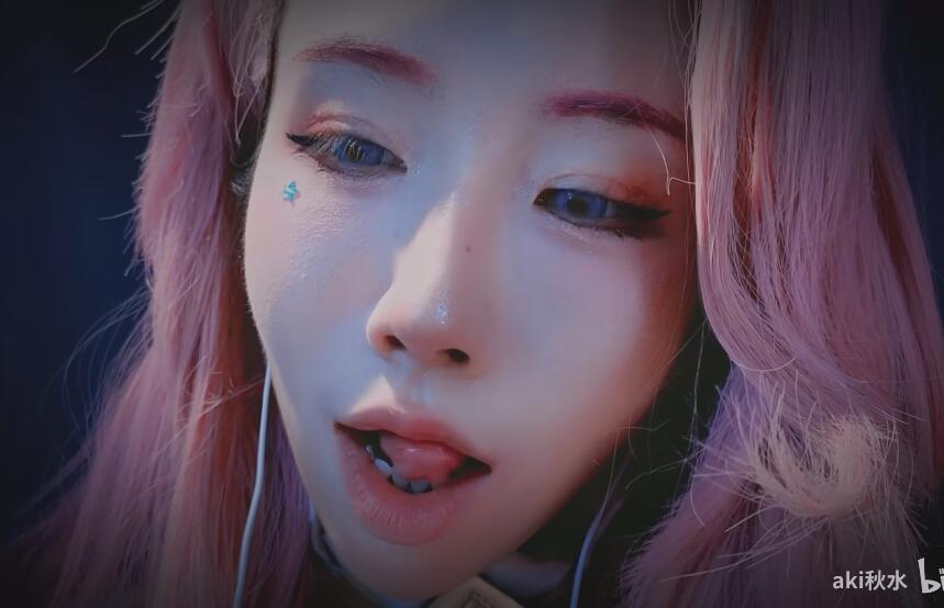 【秋水ASMR】萨勒芬妮怼脸助眠啵啵~孔雀鱼_采耳_超近.