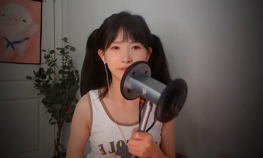 芝麻对辣asmr  舔舐耳朵和遠近觸發詞.