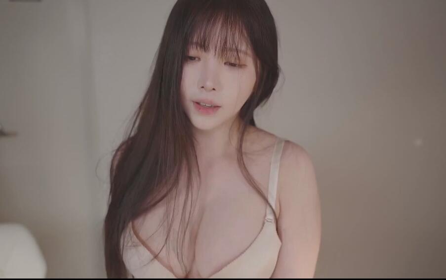 Yoon ying ASMR 扮演ASMR职场配音员.