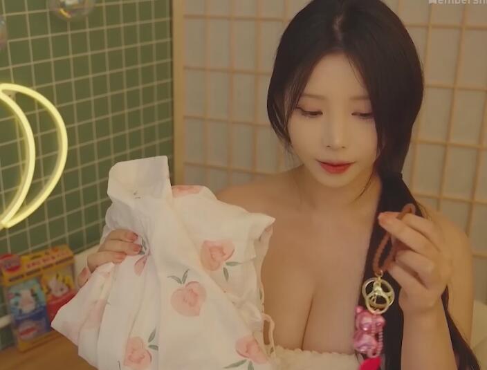 Yoon ying ASMR 新年沐浴SPA.