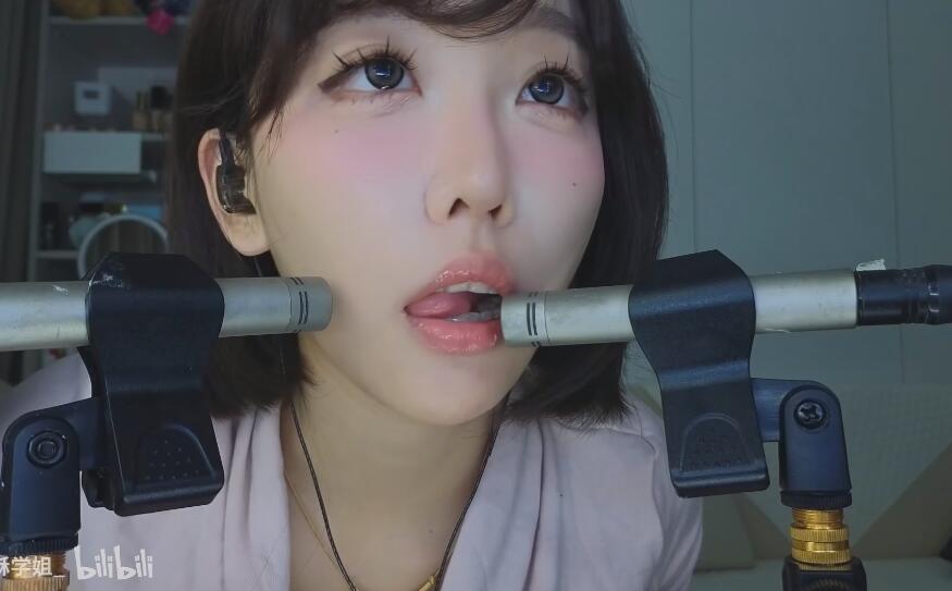 酥酥学姐 舌苔检查 舔耳.