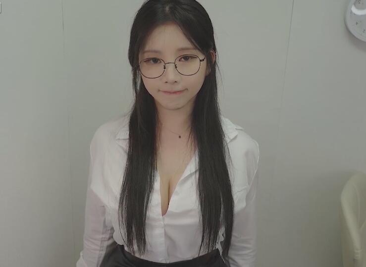 Yoon ying ASMR 公司生活.