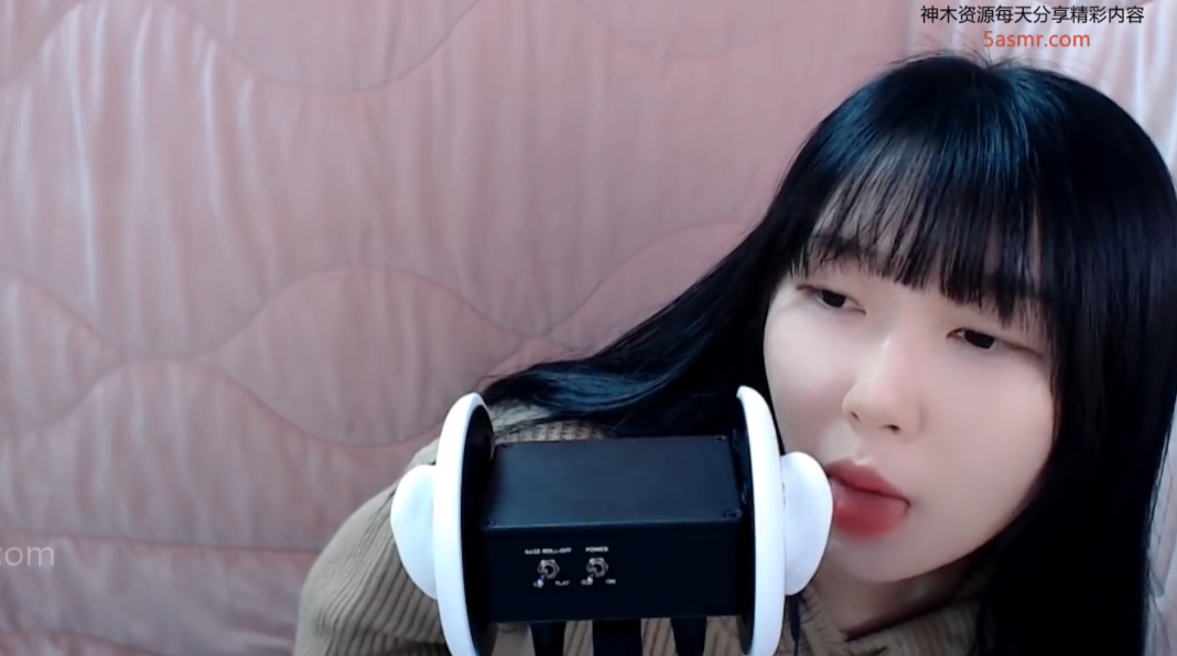 这舌头？美女小姐姐超长时间弹舌.