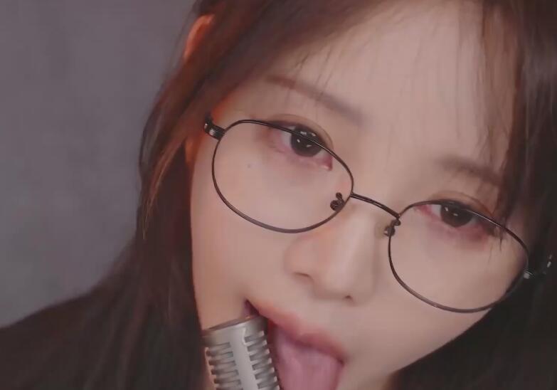 Yoon ying 我是老板，你是下属RP 与老板共度一夜.