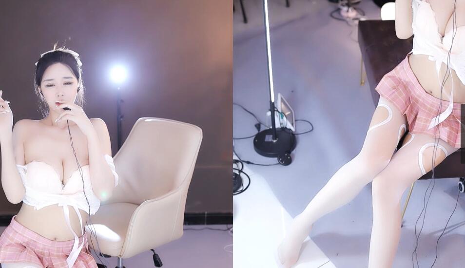 小恩雅情景剧 与老公玩角色扮演.