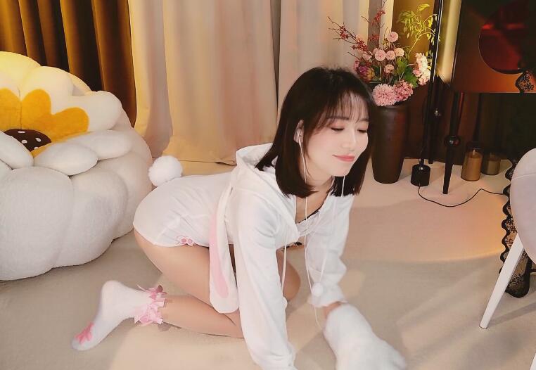 圈圈 喜欢jiojio的老公 虎牙一号十一期.