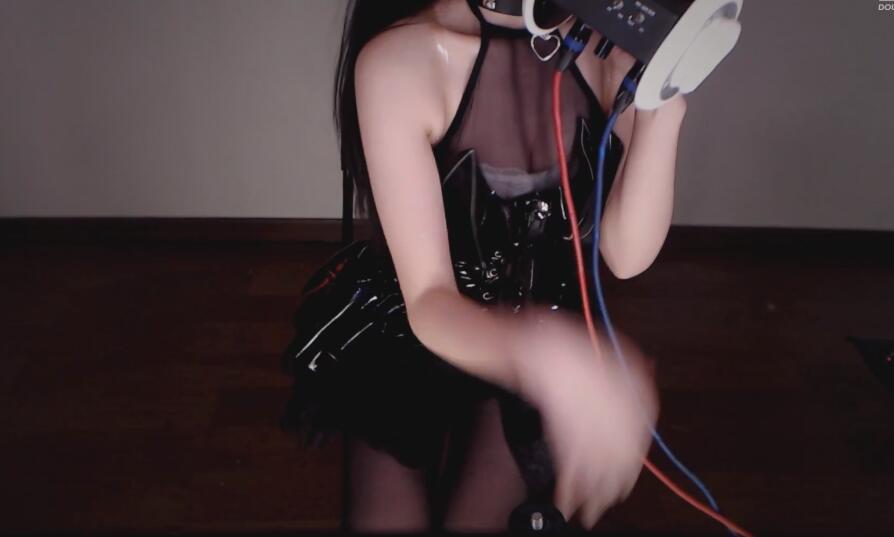 一酱33 炸弹恶魔吸食脑髓.