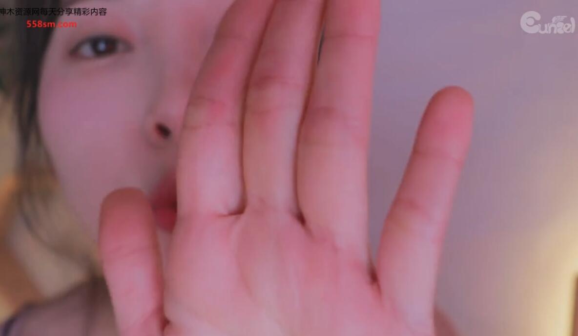 Eunzel ASMR 会员 Ponytail Kisses You.